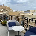 The Duke Boutique Hotel 3*