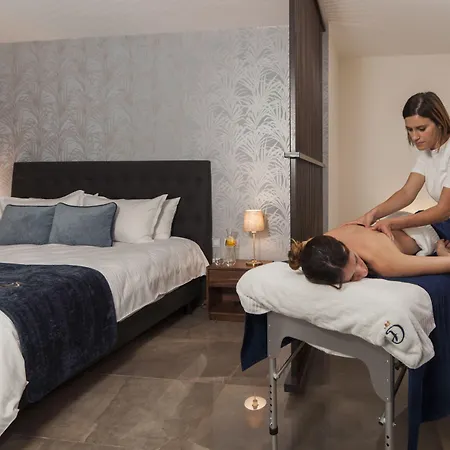 The Duke Boutique Victoria