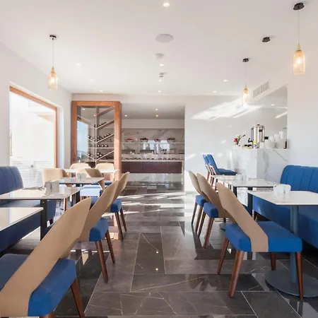 The Duke Boutique Hotel 3*