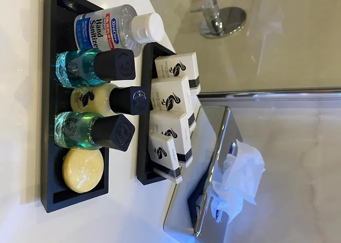 The Duke Boutique Victoria